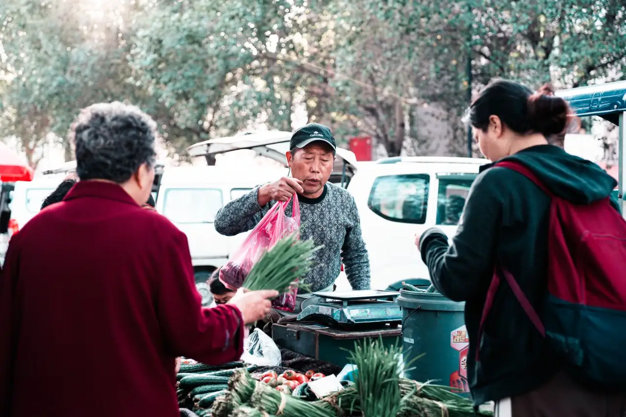 实业投资与企业运营管理如何协同？深圳实业公司的实践观察