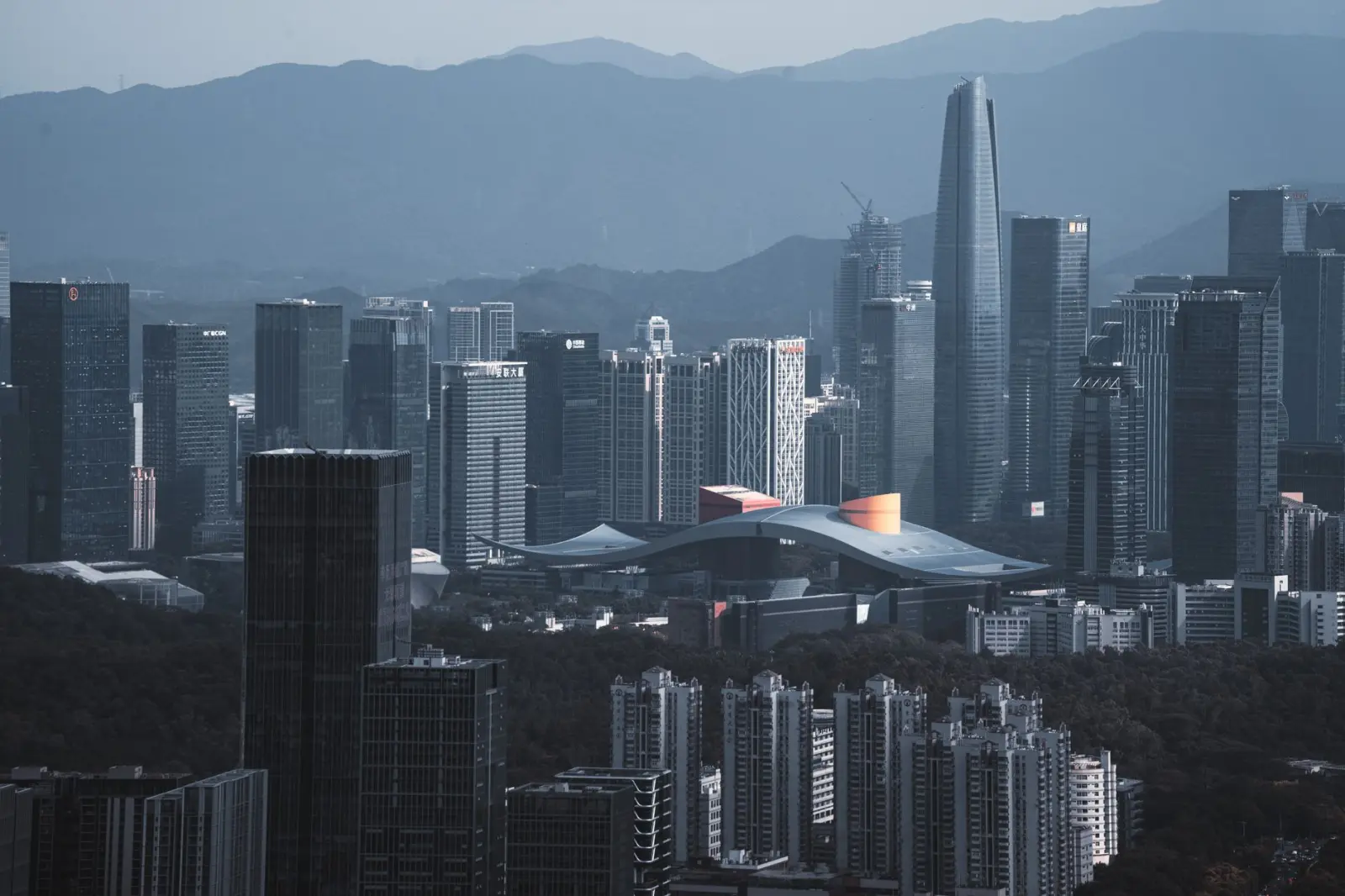 2025年深圳实业投资政策导向与成长型企业资金支持路径解析