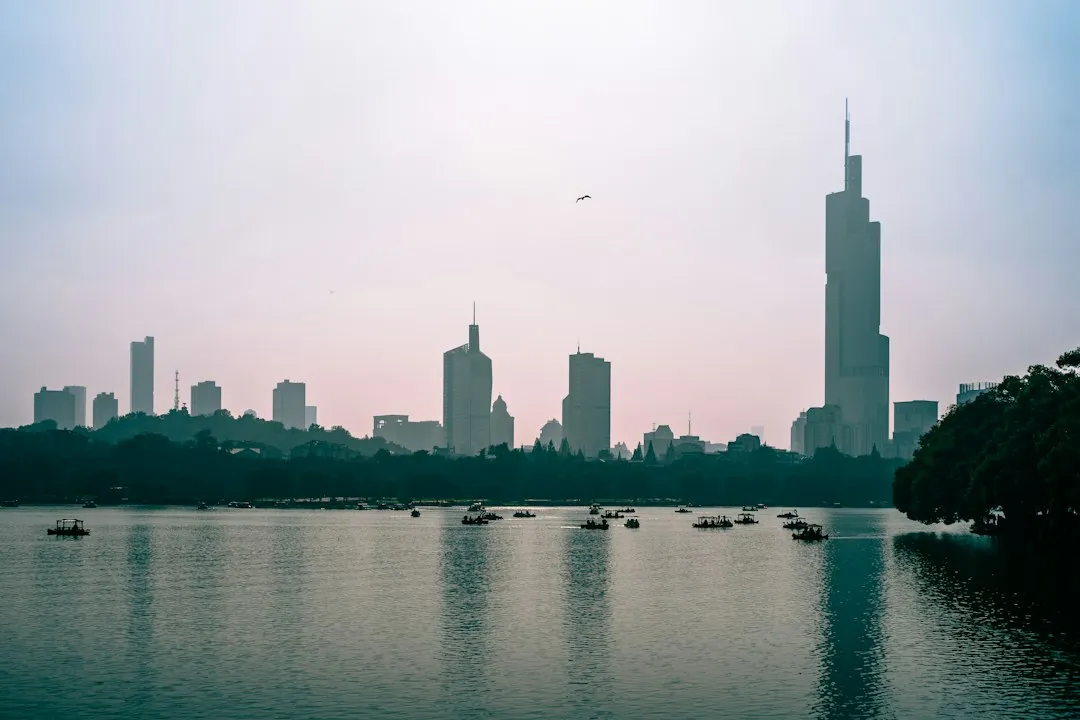 深圳实业投资新规解读：2025年产业引导政策对中小企业的扶持方向